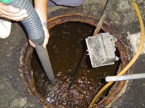 南圣镇隔油池清理